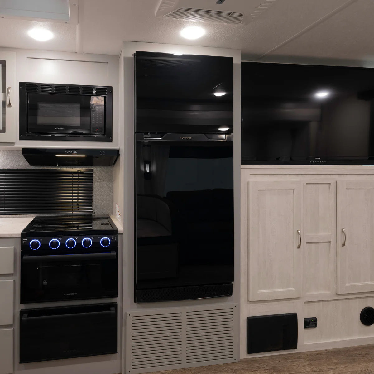 Furrion RV Microwave - 0.9 cu. ft, Black #FMSN09-BL